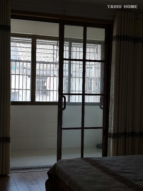 宏泰花园  158㎡ 《108 60复试），14平米杂物间一个，总价95万元