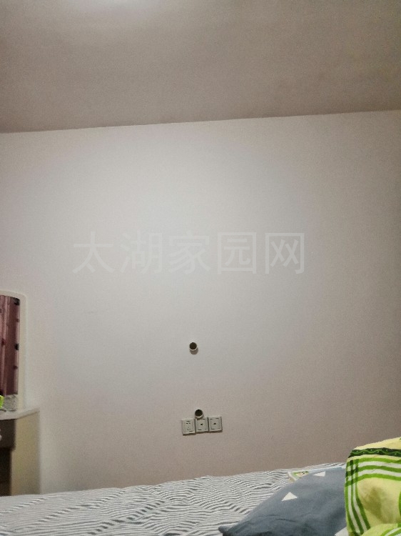 文苑花园  80㎡ 650元/月