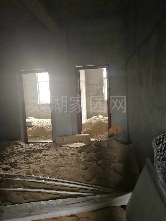 海明公社  110..15㎡ 66.8万元