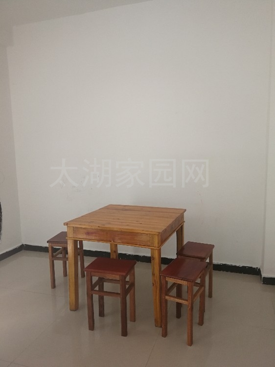 海明公社附近 60㎡ 1000元/月 海明公社附近 60㎡ 1000元/月