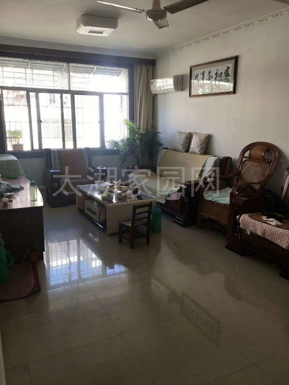 天龙新村  104㎡ 78.8万元