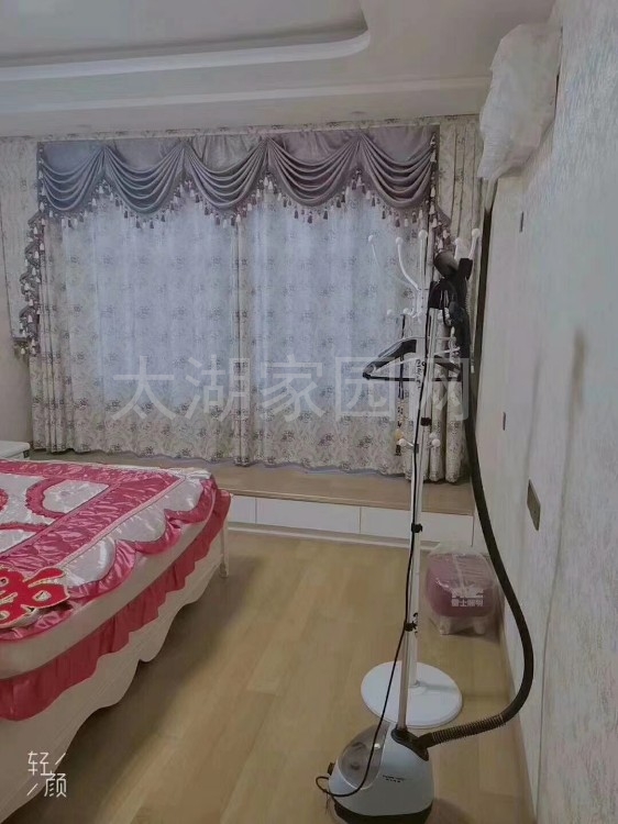 振龙山庄  135㎡ 105万元