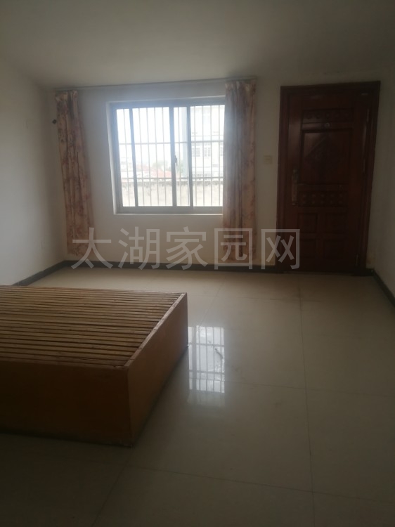 政府附近 120㎡ 1000元/月 政府附近 120㎡ 1000元/月