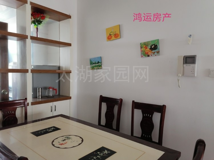 天龙景园  136㎡ 89.8万元