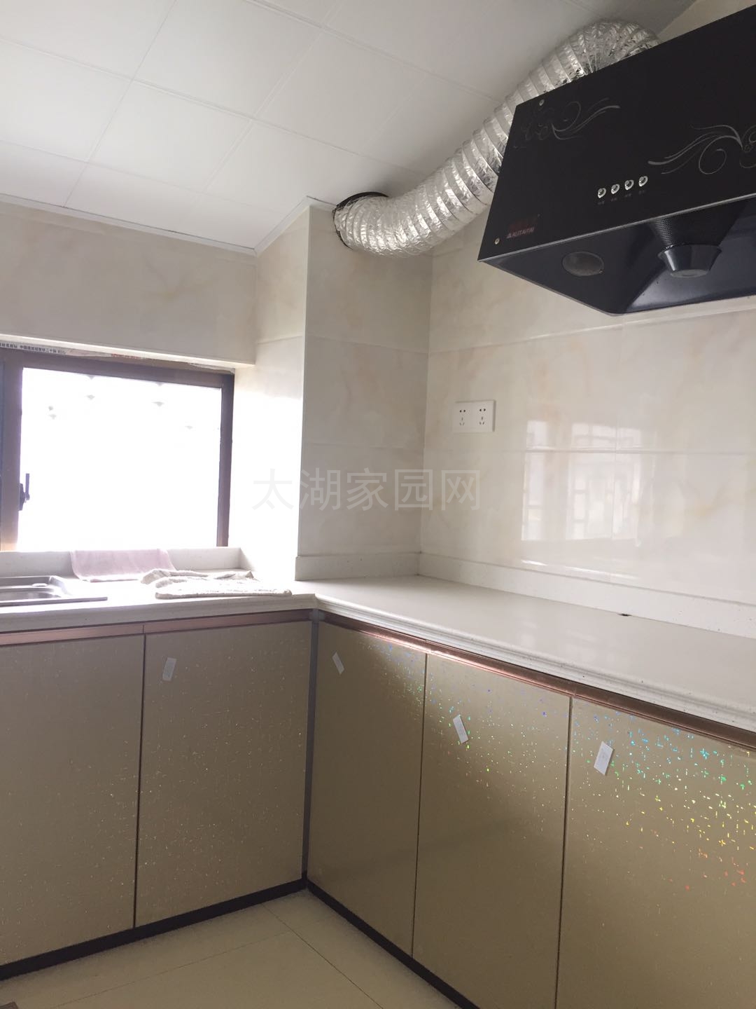 文博园烟雨江南  110㎡ 900元/月