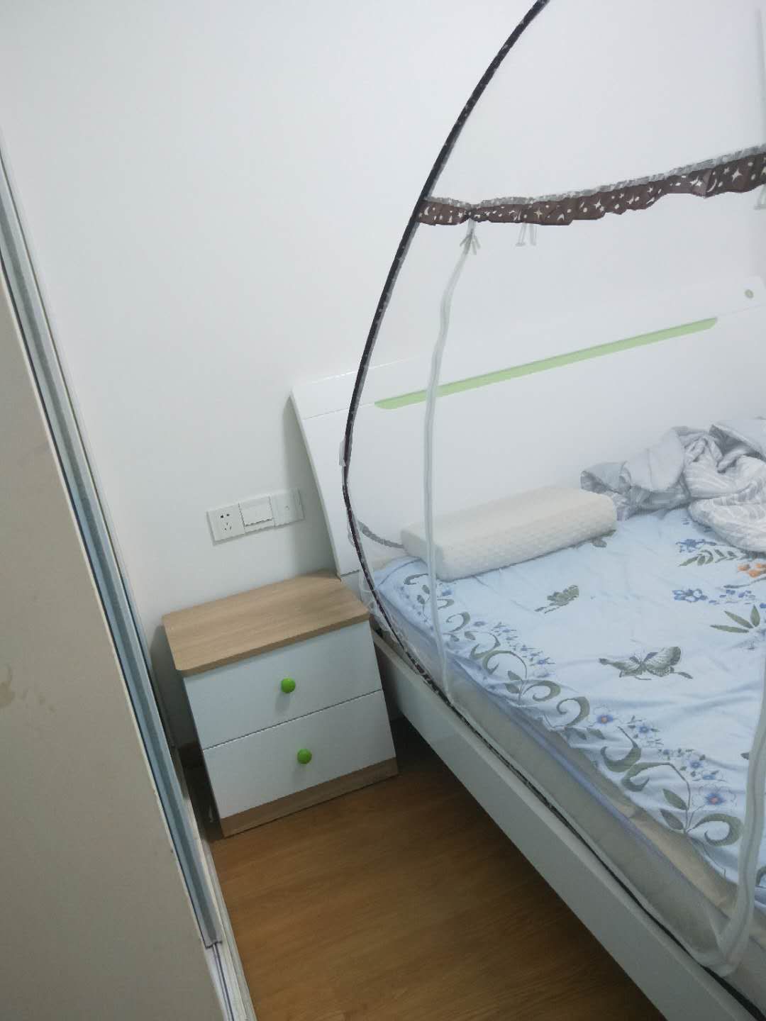 振龙山庄  128㎡ 100万元带大杂物间