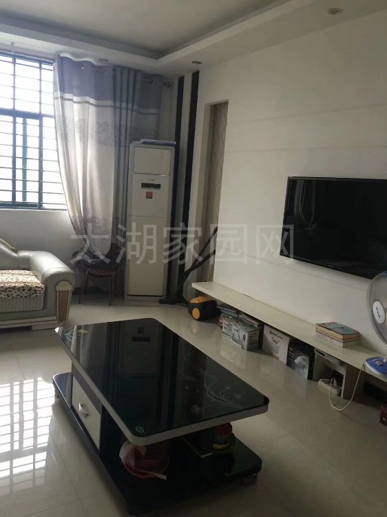 天泰花园  123㎡ 精装110.万元带车位超大杂物间