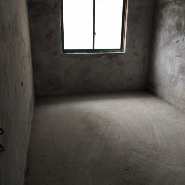 玉龙华府  120㎡ 毛坯 88.8万元