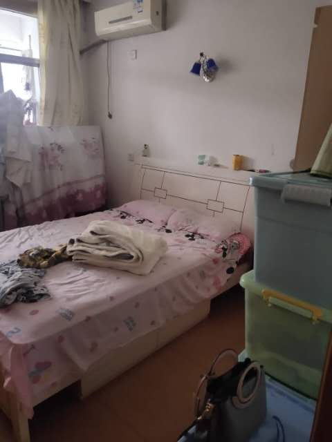 晋湖山庄  85㎡ 精装带杂物间  70万元