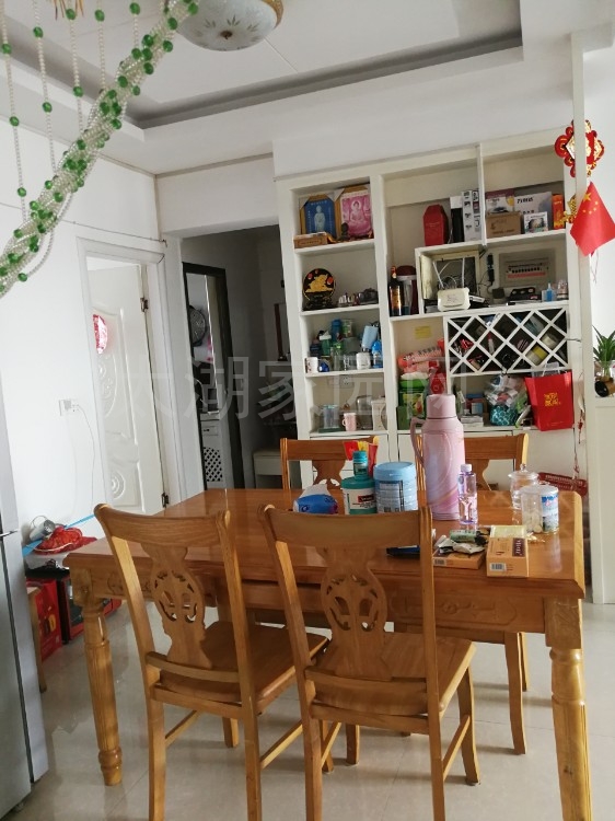 天泰花园  123㎡精装带大杂物间 110万元