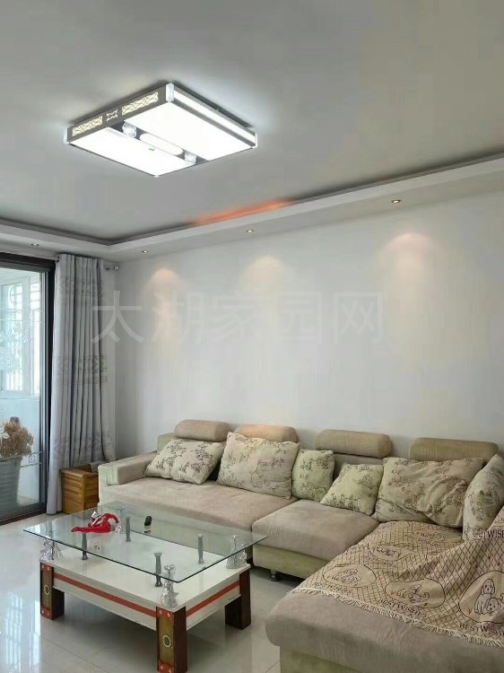 振龙山庄  92㎡精装 70.8万元