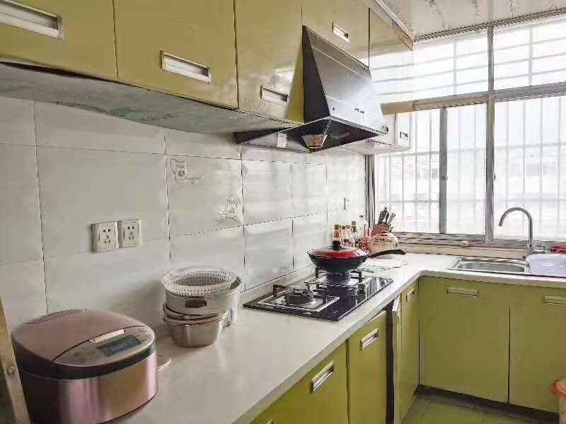 天龙景园  153㎡ 93万元