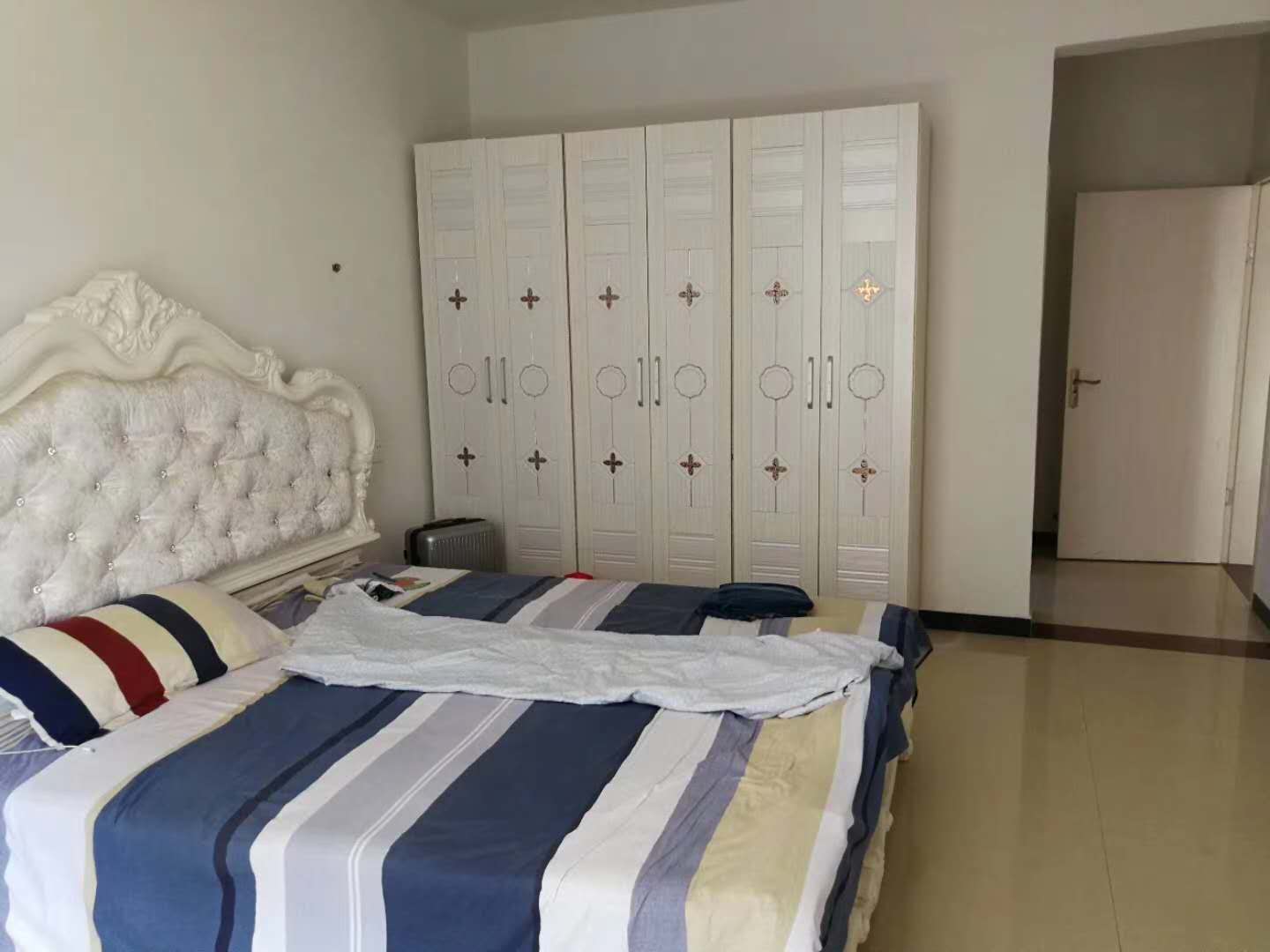 龙城庄园  134㎡ 115万元 证满两年首付低