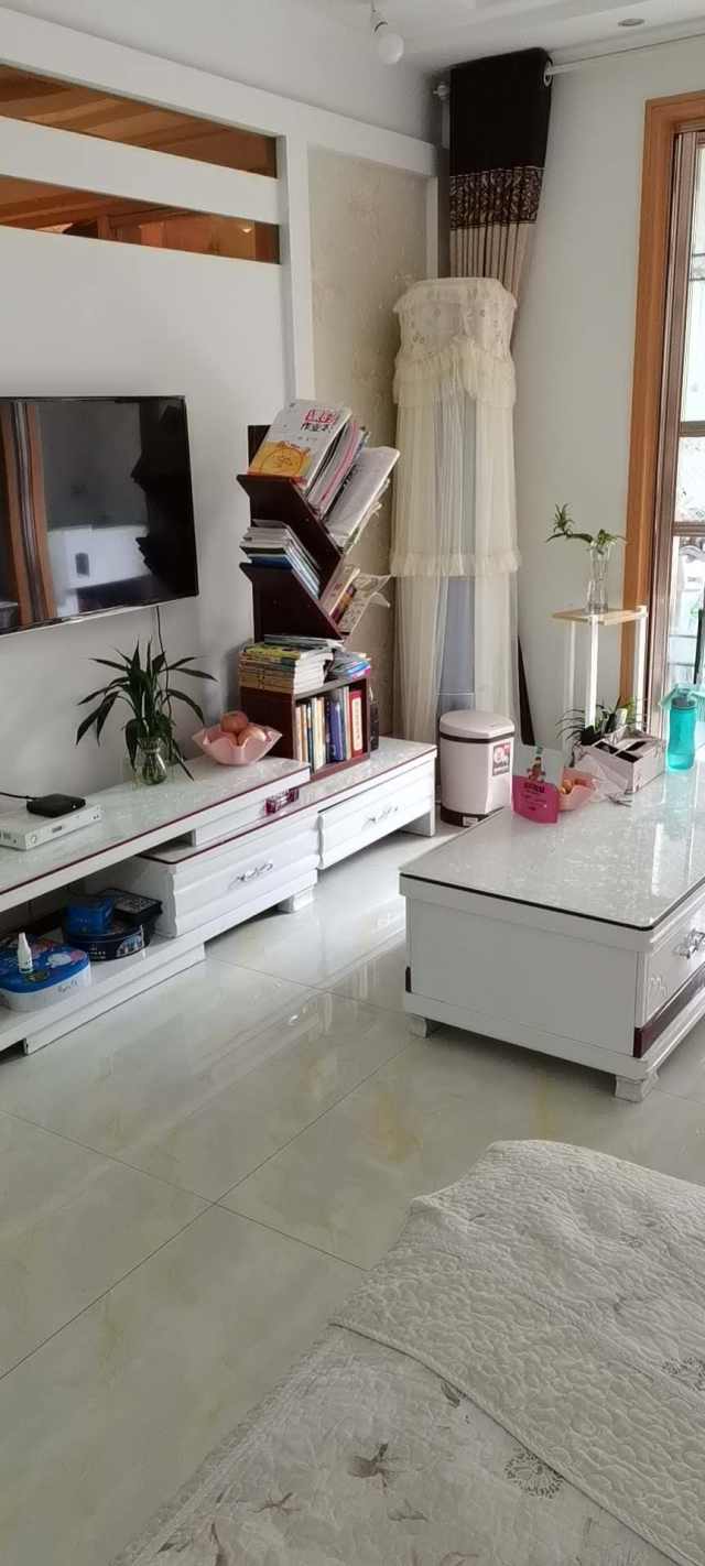 晋湖家园  106㎡ 90.8万元