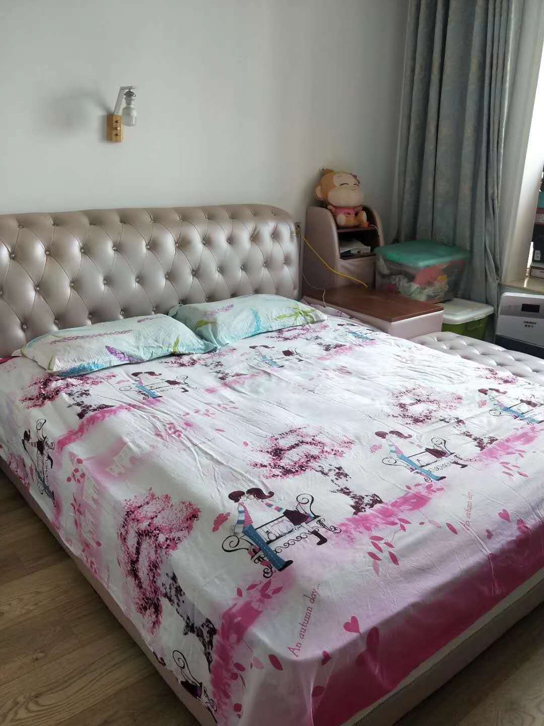 玉龙华府  128㎡ 三室两厅学区房出售