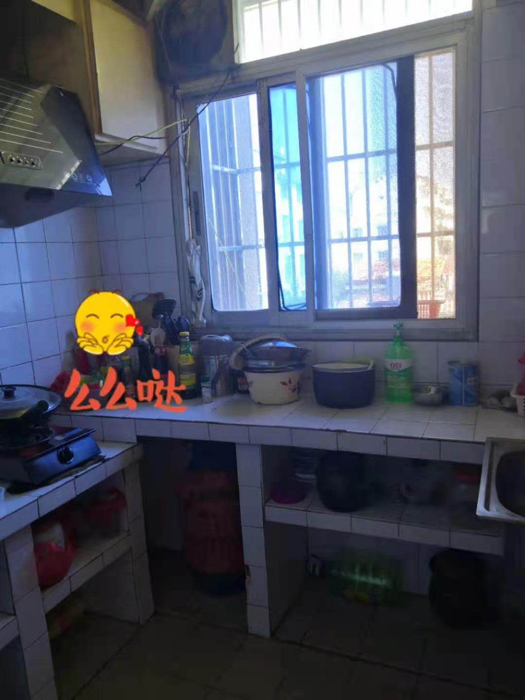 灌区  75㎡ 精装拎包入住 52.8万元