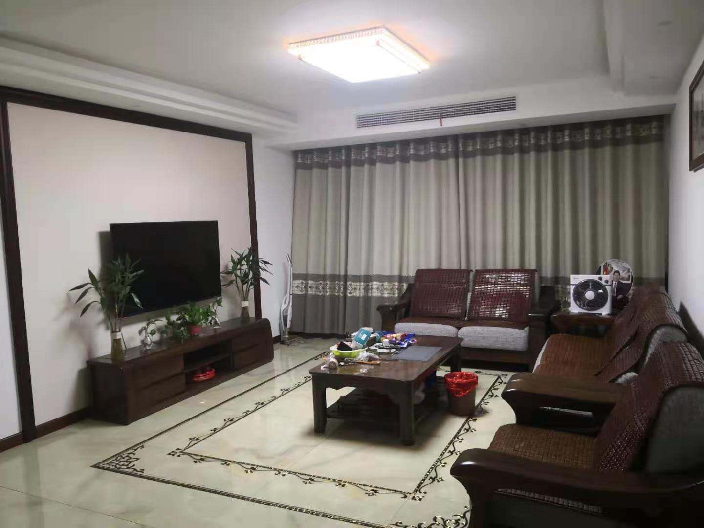 玉龙华府好楼层  129㎡ 精装修118万元