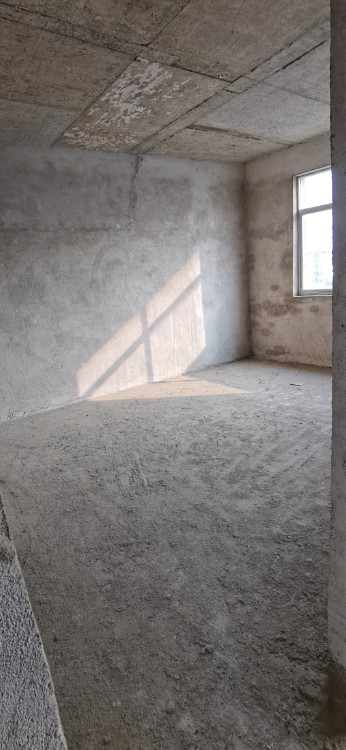 文苑花园  120㎡ 三室两厅两卫87.8万元， 毛坯满五唯一，税费超低。