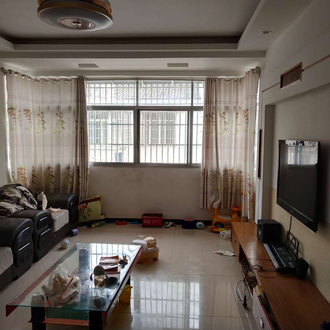老城擎天小区3楼带复式 3室 115㎡ 精装修