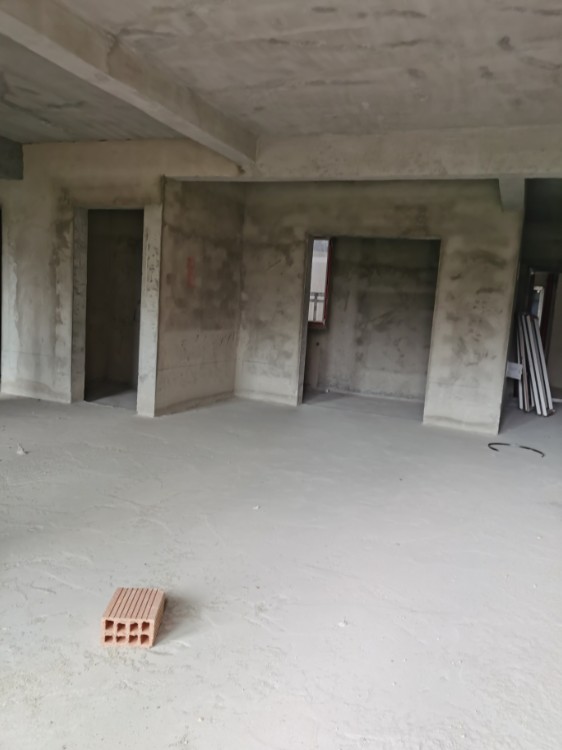 太湖县新城小学/新区首付14万，新城小学隔壁，四室两厅两卫。