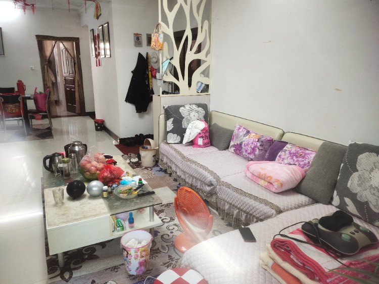 物华住宅小区  121㎡精装 88万元
