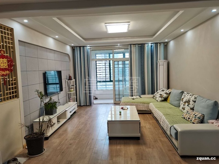 振龙山庄  108㎡精装带杂物间 89.8万元