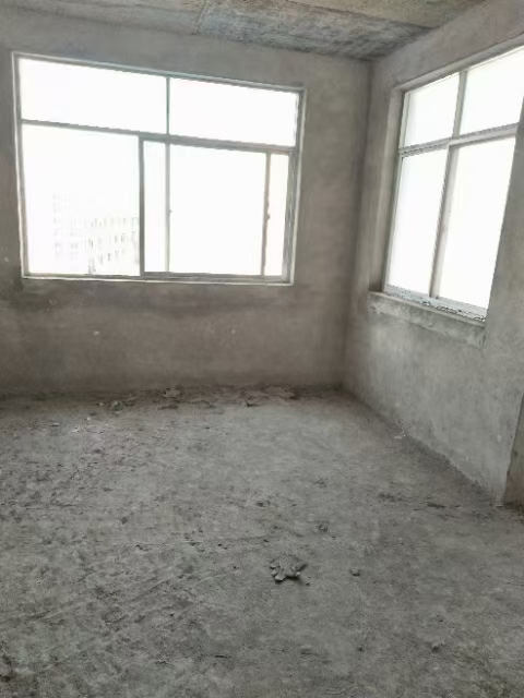 新城新小隔壁  149㎡ 80万元