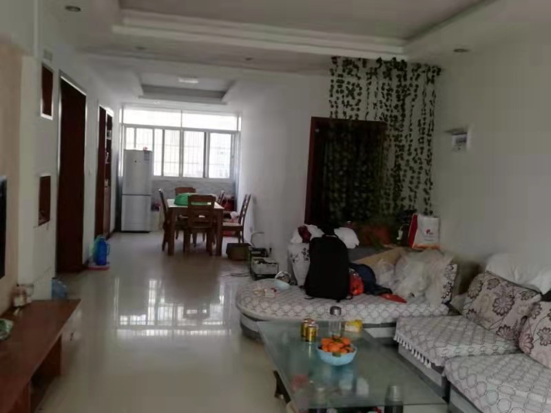 振龙山庄  3楼108.6㎡ 精装修88.8万元