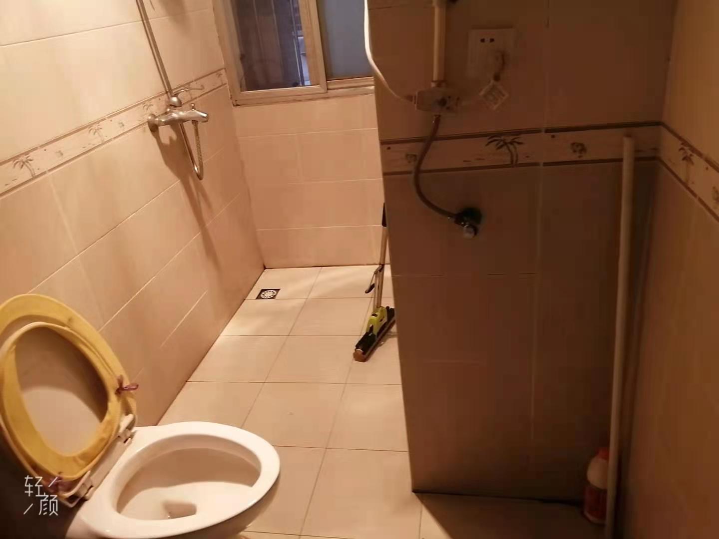 文苑小区  80㎡ 800元/月