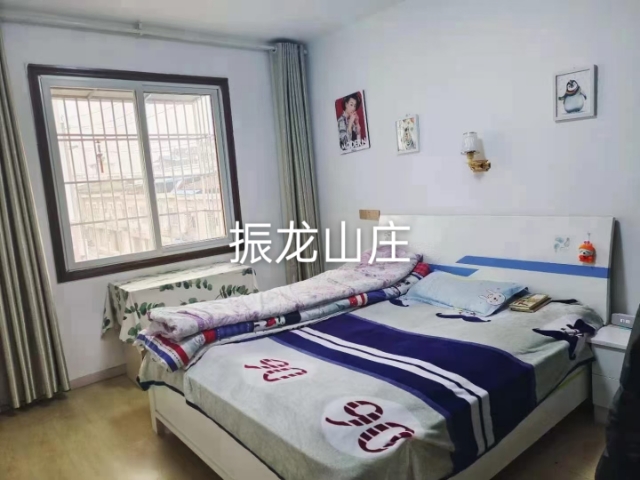 振龙山庄  106㎡ 86.8万元精装带杂物间