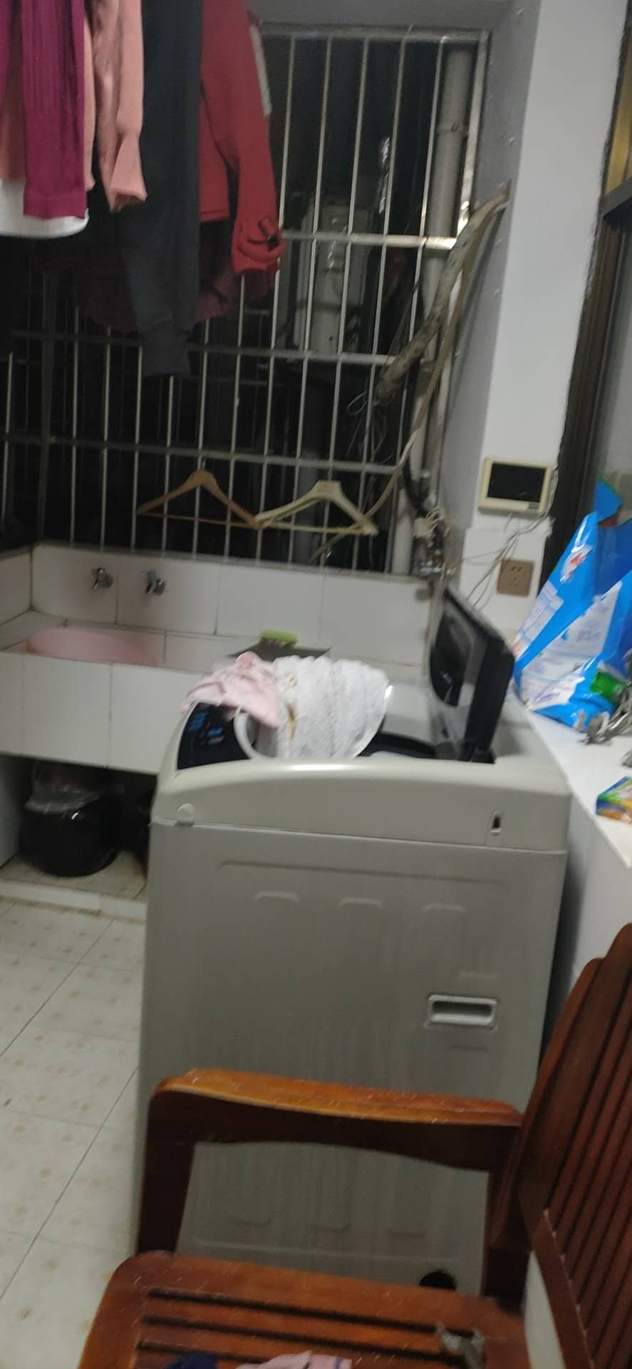 天龙新村  103㎡豪华三室带车库 95万元首付45万