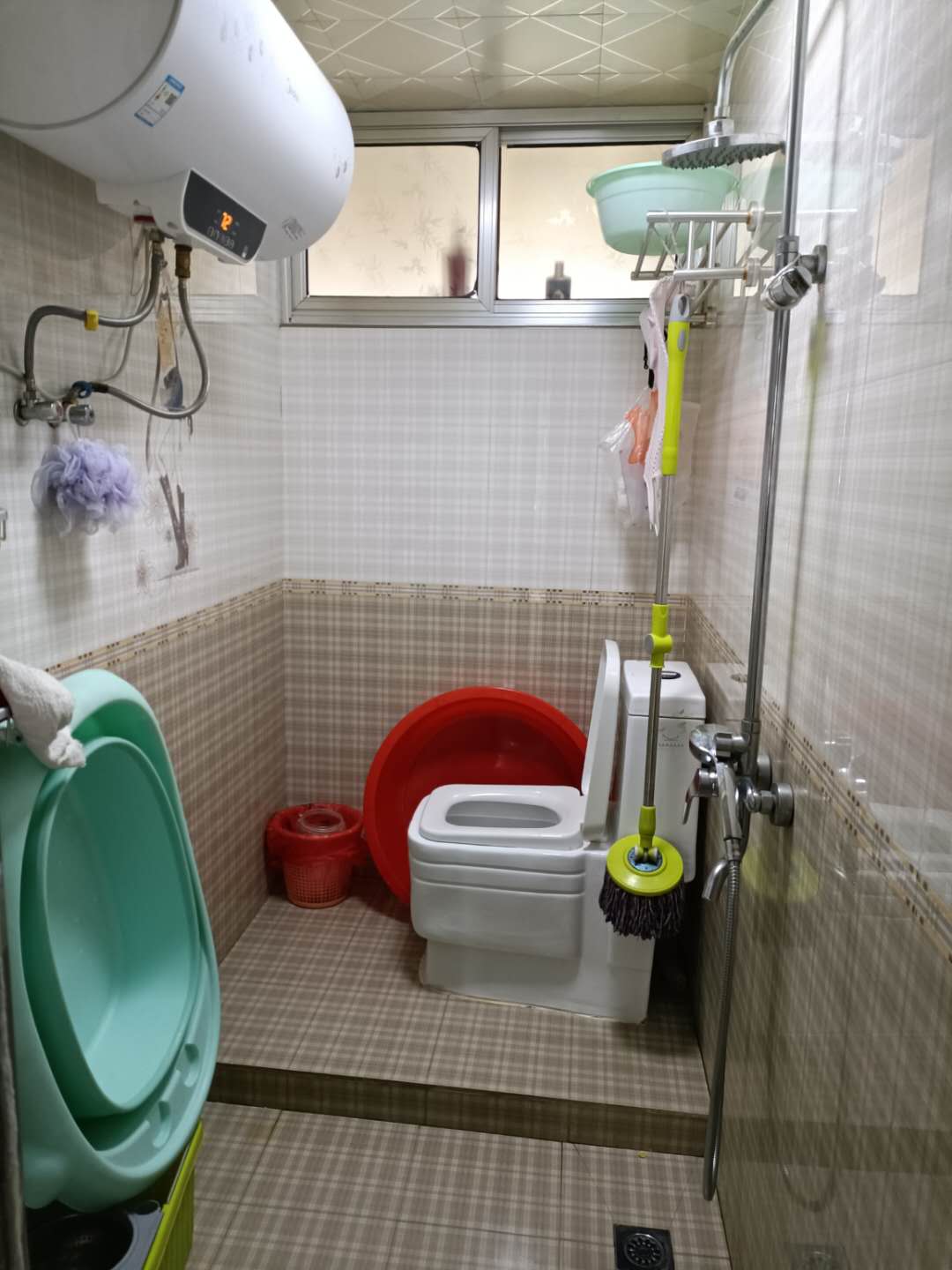 天泰花园  118㎡ 85万元带杂物间双车位总价100万