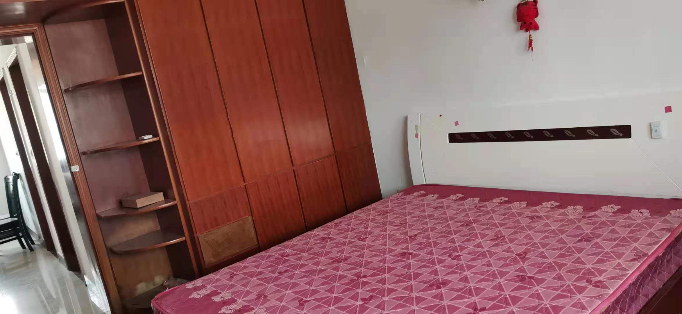华鑫小区 100㎡ 1100元/月 华鑫小区 100㎡ 1100元/月