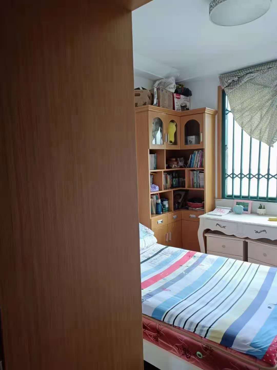 晋湖家园 三室两厅两卫 140㎡ 1830元/月