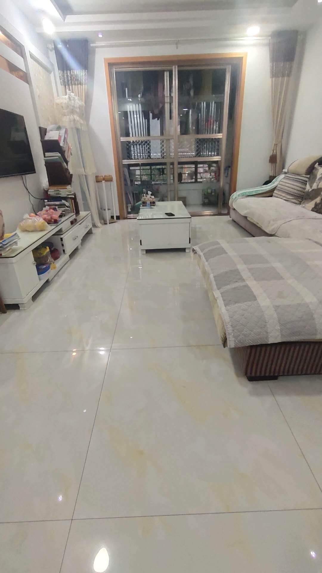 晋湖家园  106㎡ 92.8万元