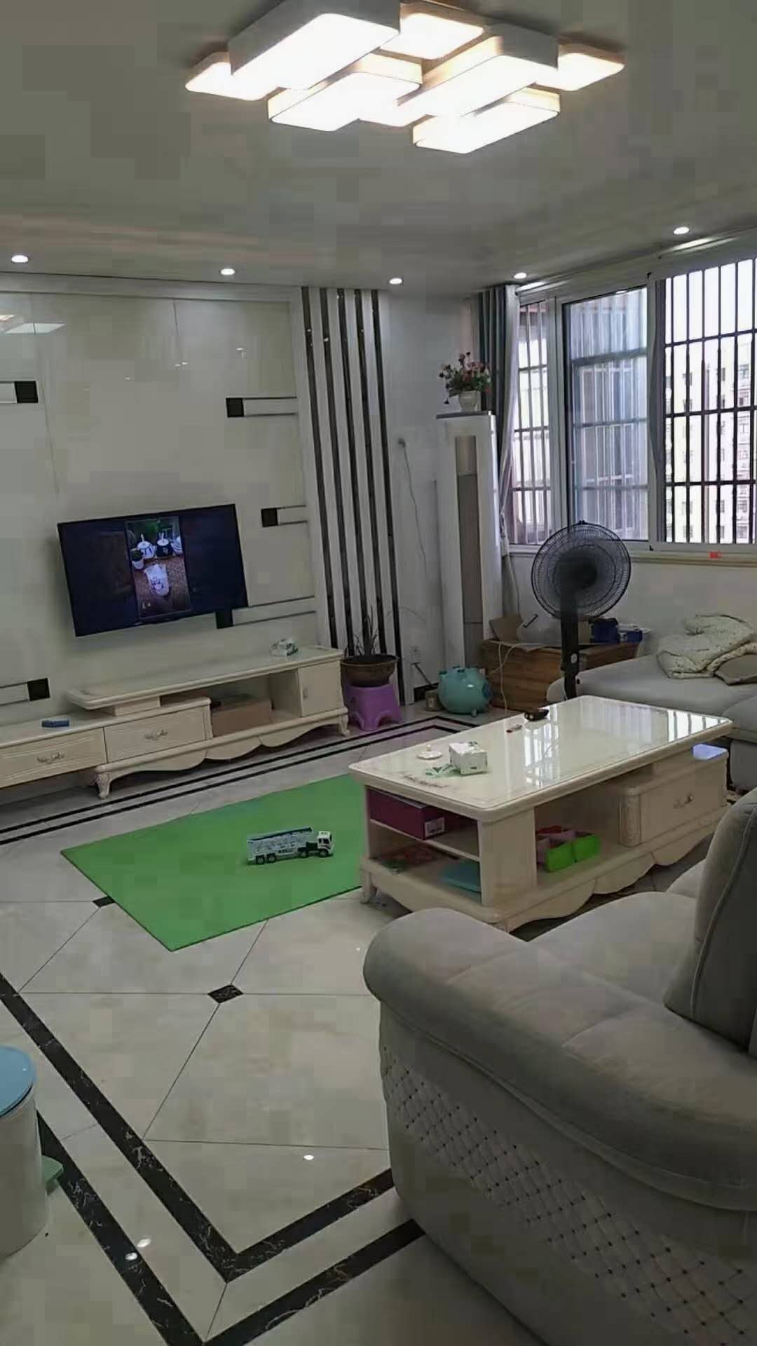 玉龙华府  107㎡三室两厅 103.8万元