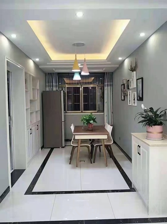 振龙山庄  108㎡豪装 96.8万元