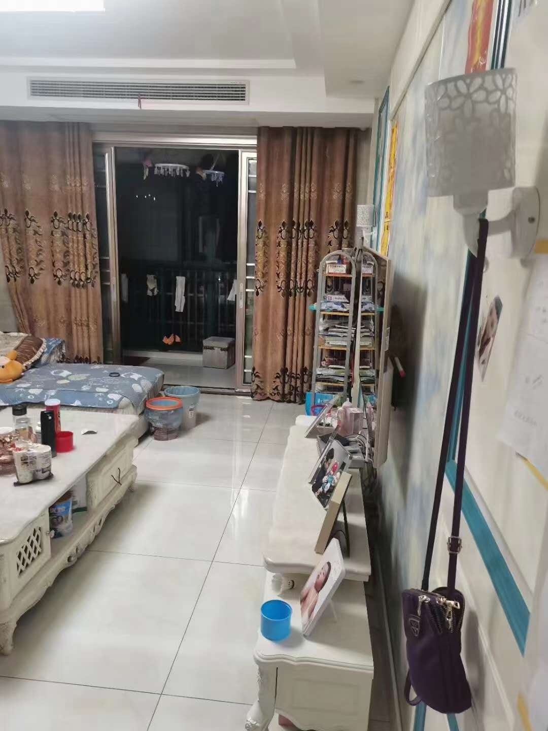 学士府邸  130㎡ 三室两厅两卫带杂物间123万元