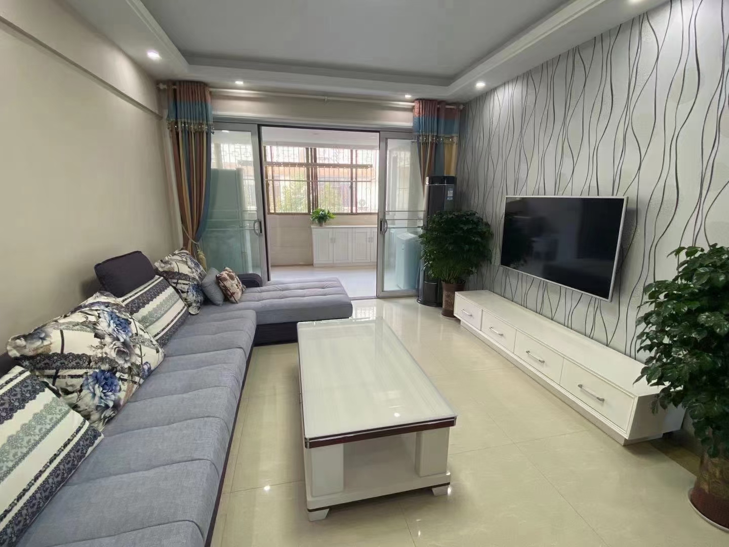 烟雨江南2楼106㎡  精装修 91.8万元