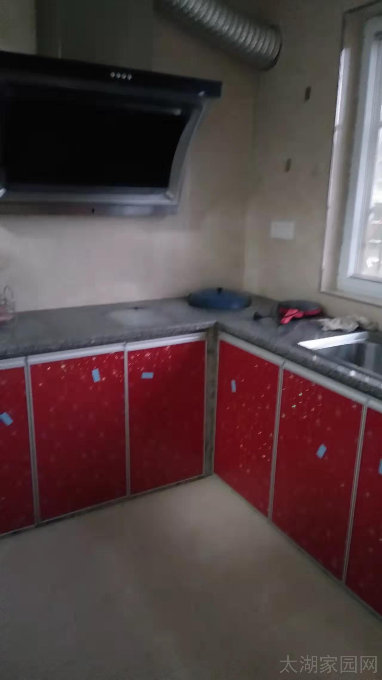 文博园烟雨江南旁  110㎡三室两厅 1.5万/年