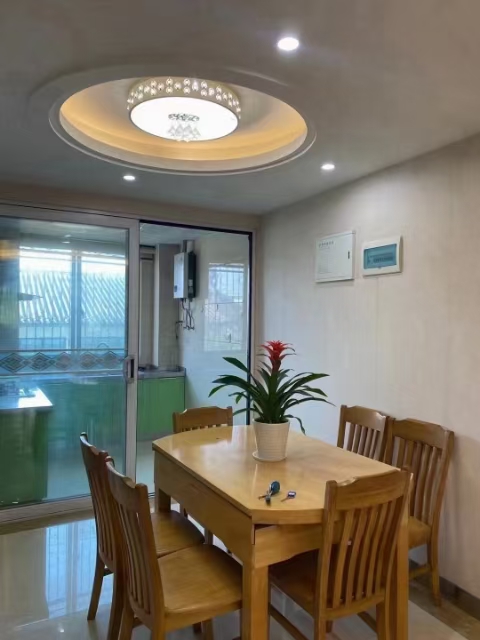 文博园烟雨江南 黄金楼层精装修，品牌家电家具齐全拎包入住，旺宅出售。