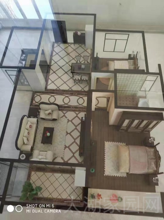 御湖城 三室两厅两卫 113㎡ 103.8万元南北通透，准现房