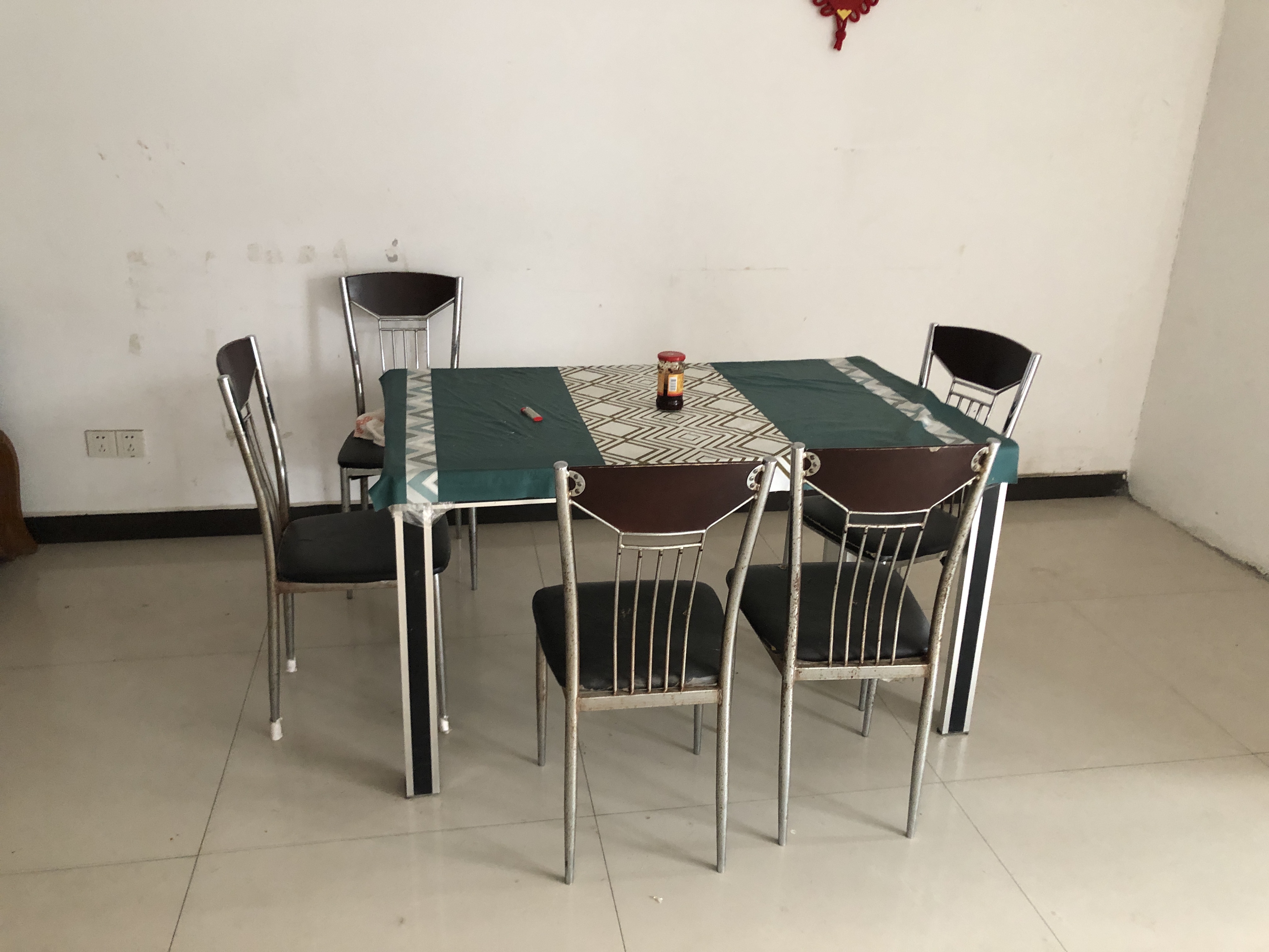 文博园三室两厅两卫 10800/年