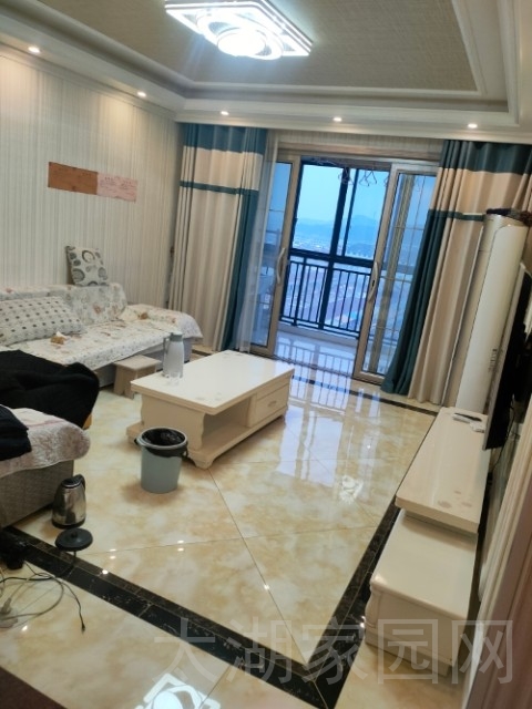龙城庄园  139.8㎡ 131万元