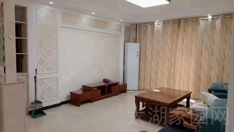 晋湖家园  125㎡ 三室两厅两卫精装修112.8万元南北通透