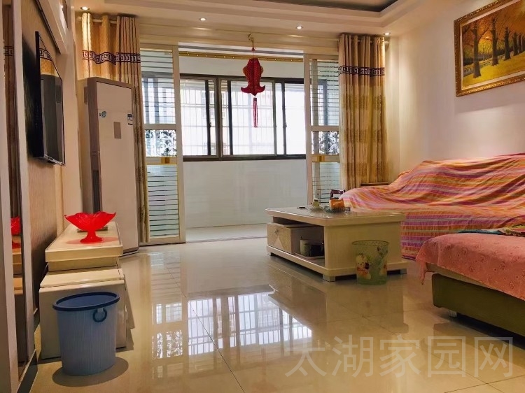 烟雨江南  114㎡三房两厅两卫带车库 99.8万元