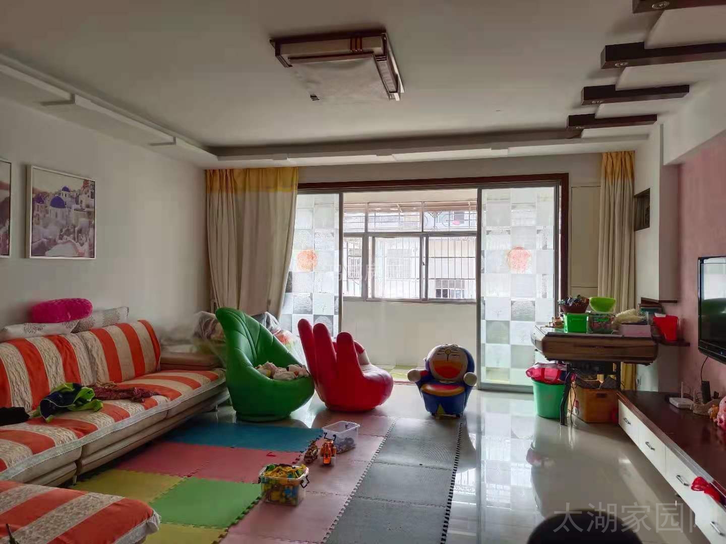 天龙景园  136㎡ 三房两厅一卫93.8万元，税低