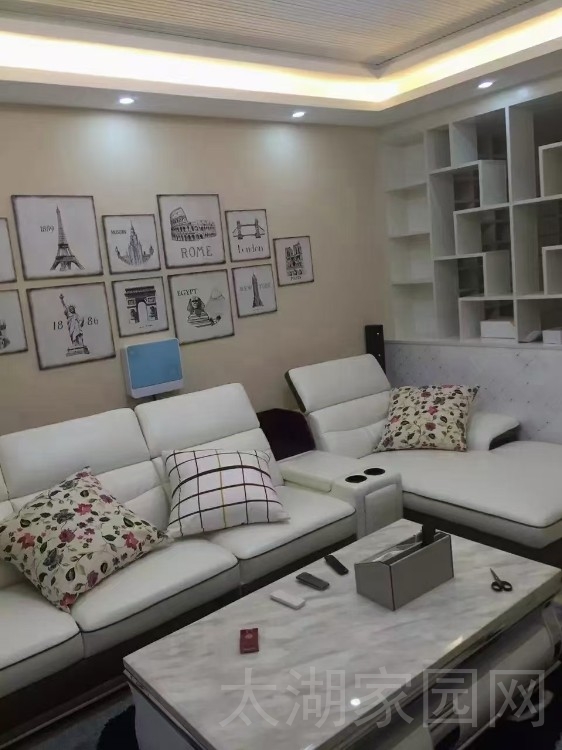 首付25万，天泰花园  119㎡三室两厅两卫 92.8万元，税低可按揭