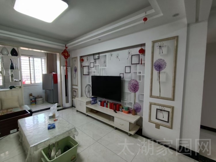 晋湖家园  141㎡三室两厅两卫 123.8万元