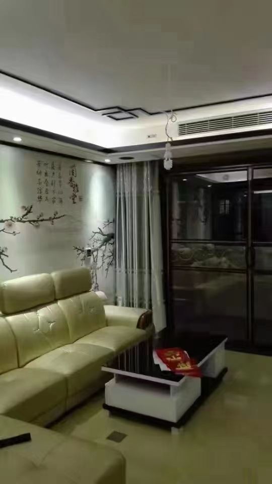 振龙山庄中间楼层  107㎡ 精装修带大车库 88.8万元